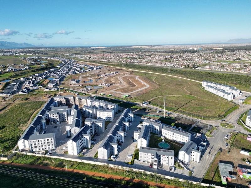 2 Bedroom Property for Sale in Aan de Wijnlanden Western Cape